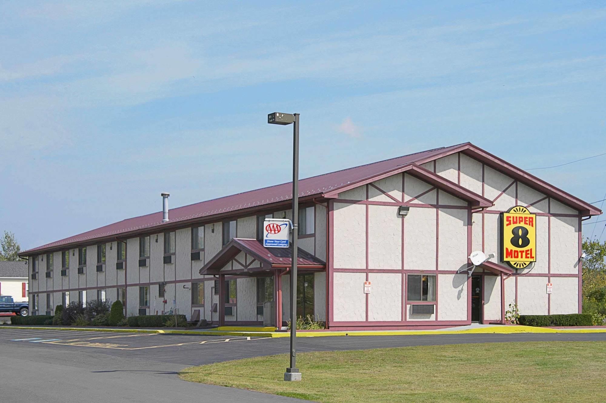 ซูเปอร์ 8 บาย วินด์แฮม พูลาสกี Hotel Pulaski ภายนอก รูปภาพ
